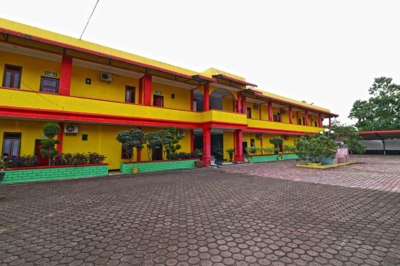 Hotel Rembulan Tebing Tinggi Dış mekan fotoğraf